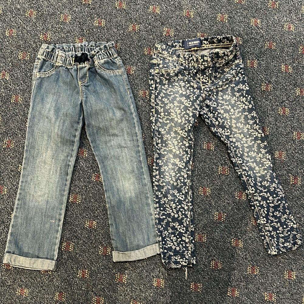 Two pairs of cute girls jeans size 5T